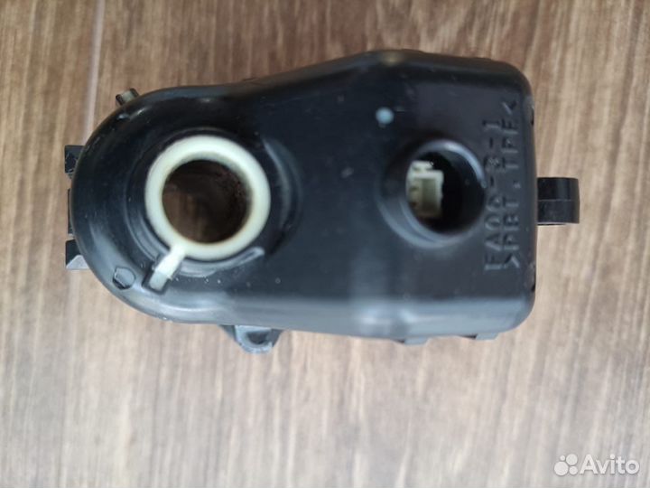 Электропривод складывания зеркала левый mazda