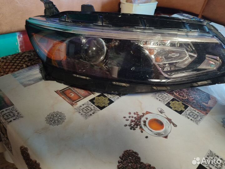 Продаю фару chevrolet Malibu оригинальный