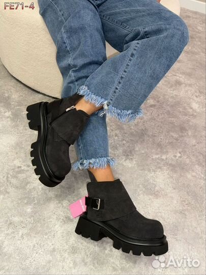 Ботинки женские от MIU MIU