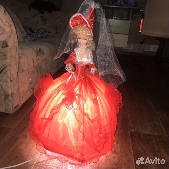 Детская заводная кукла-ночник (музыкальная )