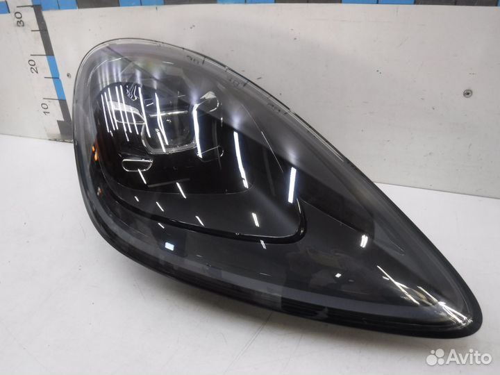 Б/У Б/У Фара правая 9Y0941040T porsche