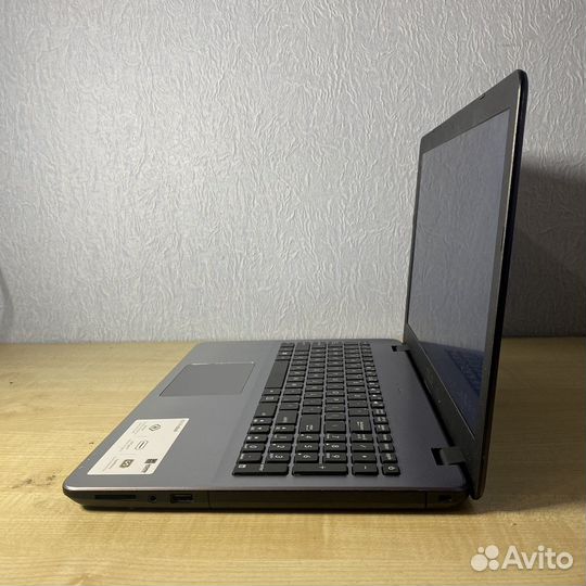 Мощный Игровой Ноутбук i3-8130/4gb/nvidia/SSD+HDD