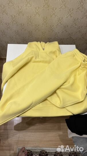 Спортивный костюм женский