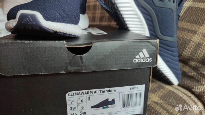 Кроссовки женские 38 размер новые