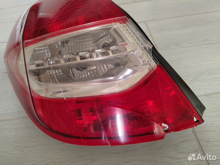 Фонарь задний левый