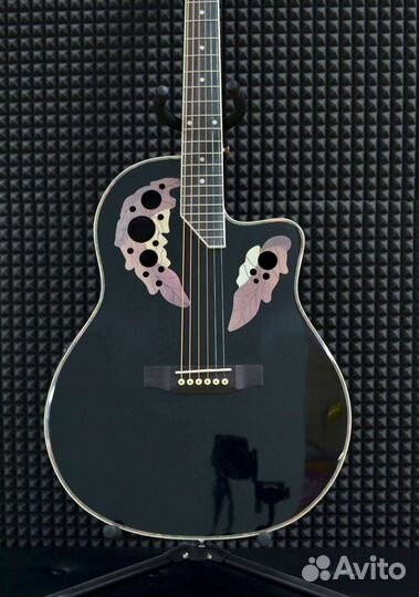 Гитара с подключением