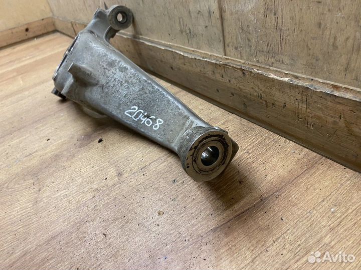 Кулак поворотный передний правый Porsche Cayenne 2