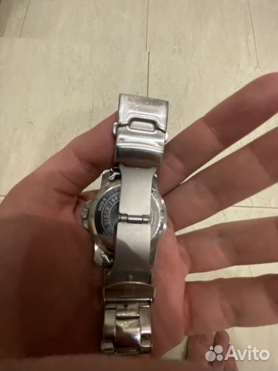 Часы наручные