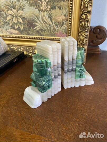 Подставка. Держатели для книг. Антикварная мебель