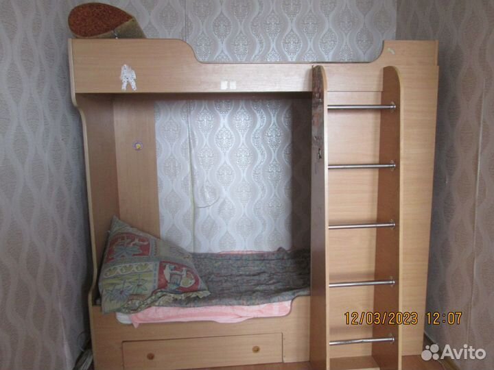 Отдам 2 ярусную кровать