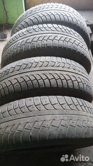 Gislaved Nord Frost 5 215/65 R16