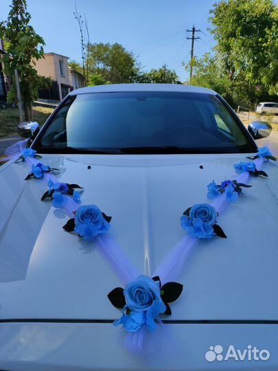 Украшения на свадебный автомобиль