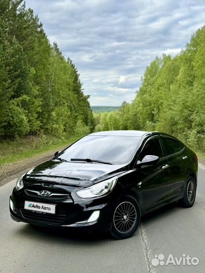 Hyundai Solaris 1.6 AT, 2011, 100 000 км