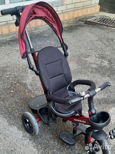 Трехколесный велосипед с родительской ручкой