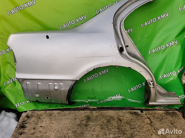 Крыло заднее правое Nissan Maxima