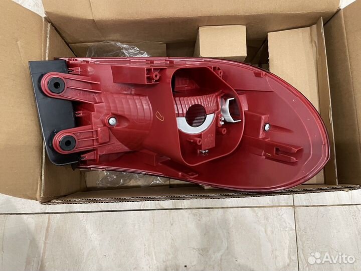 Фонарь задний правый (Volkswagen Tiguan)