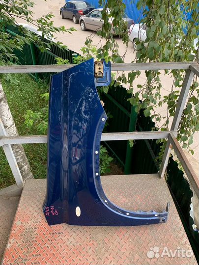 Правое переднее крыло Nissan X-Trail T31