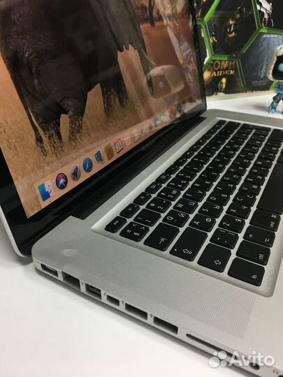 MacBook Pro 15 2011 core i7/8Gb/IntelHD+amdradeon