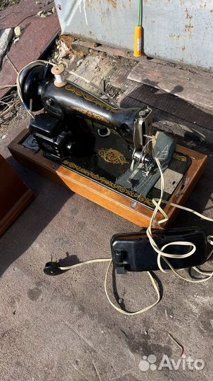 Швейная машинка ручная