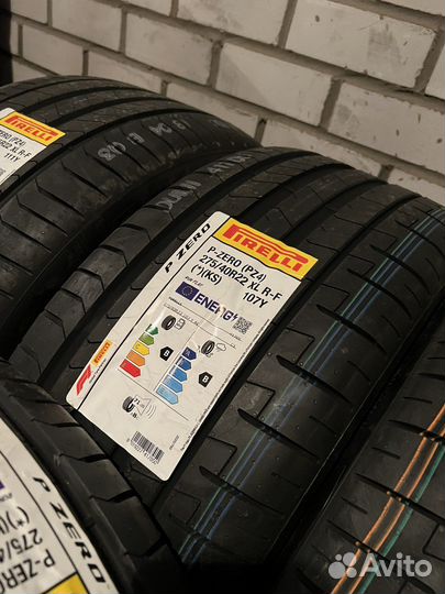 Pirelli P Zero 315/35 R22 и 275/40 R22 111Y