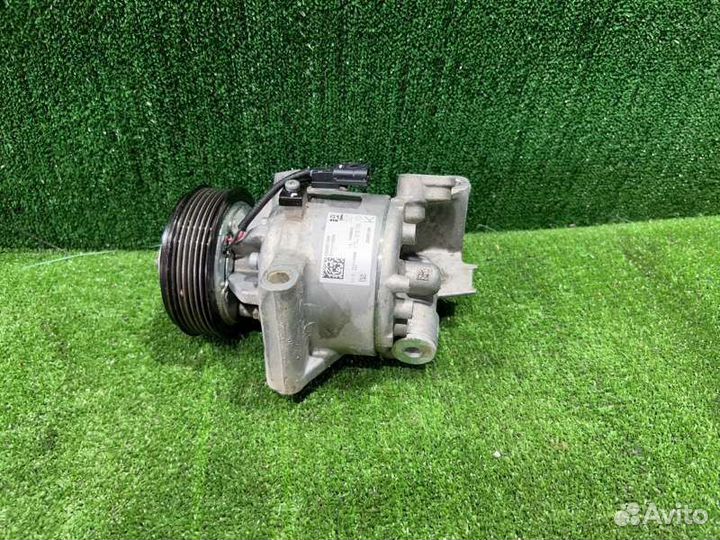 Компрессор кондиционера Renault Duster кроссовер