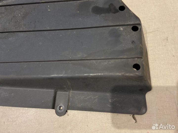 Защита бампера Mercedes C180 C204 271.820 2012