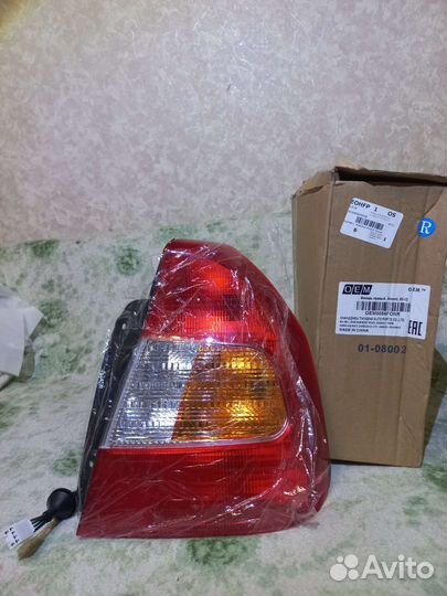 Фонарь на hyundai accent правый