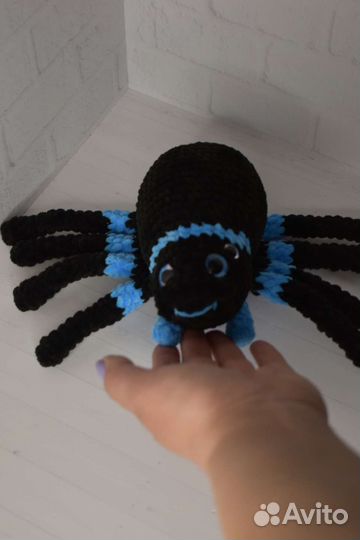 Паук игрушка вязаный паук