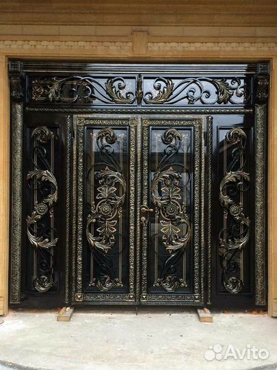 Кованая дверь входная