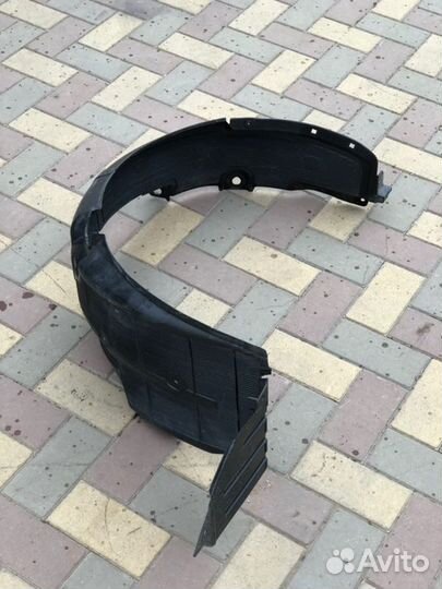 Подкрылок передний левый Kia Rio 3 1.4 2012