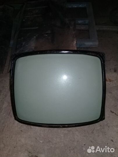 Кинескоп на черно белый телевизор