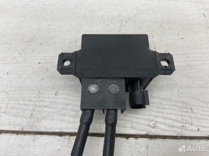 Реле вентилятора Bmw X5 E70 M57D30 2008