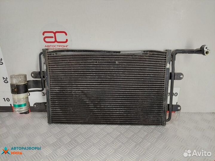 Радиатор кондиционера Volkswagen Golf 4 2002