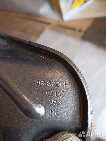 Петля капота левая Audi A6