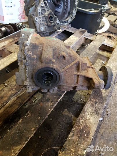 Редуктор задний Bmw X5 e53 рестайлинг