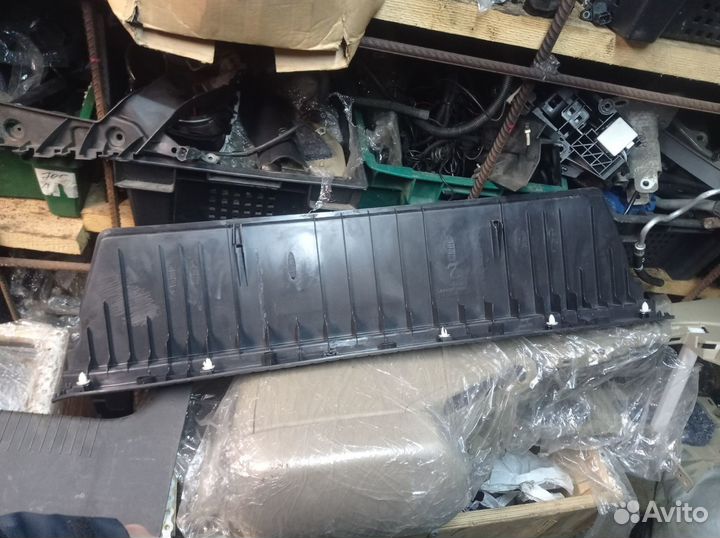 Накладка обшивки багажника рав 4