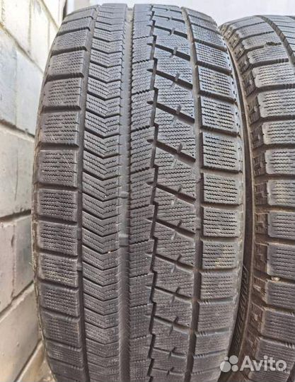 Bridgestone Blizzak VRX 215/55 R17 102H