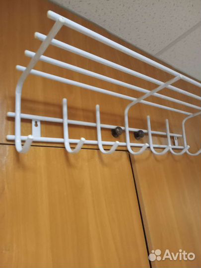 Вешалка настенная