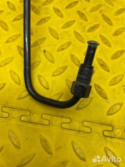 Б/У Трубка тормозная - В хорошем состоянииn- Место