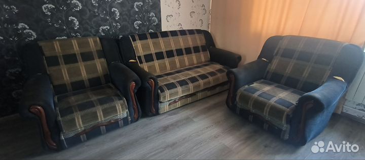 Комплект диван и 2 кресла