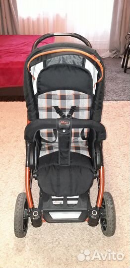 Прогулочная коляска