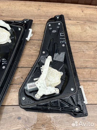 Стеклоподъемник задний Land Rover Sport 3.0