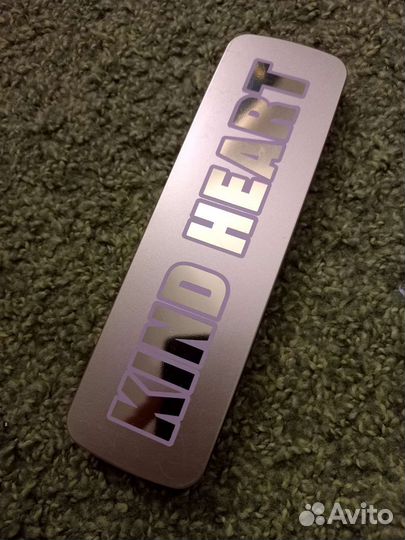 Тени для век revolution