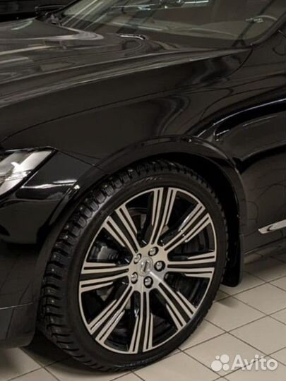 Nokian Tyres Hakkapeliitta 9 255/35 R20