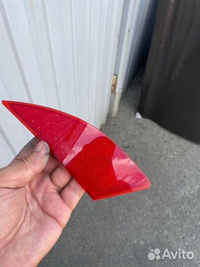 Катафот бампера задний левый Lexus Rx