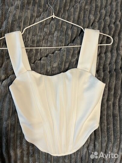 Топ корестного кроя