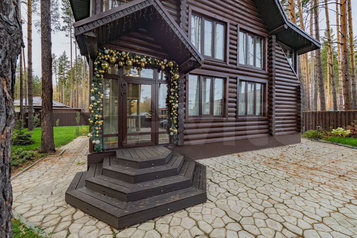 Коттедж 126 м² на участке 11 сот.