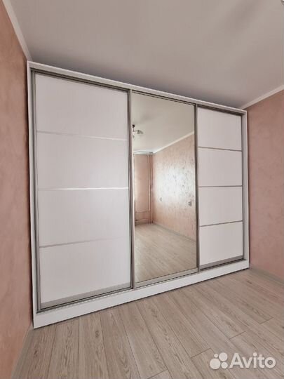 Шкаф стенка