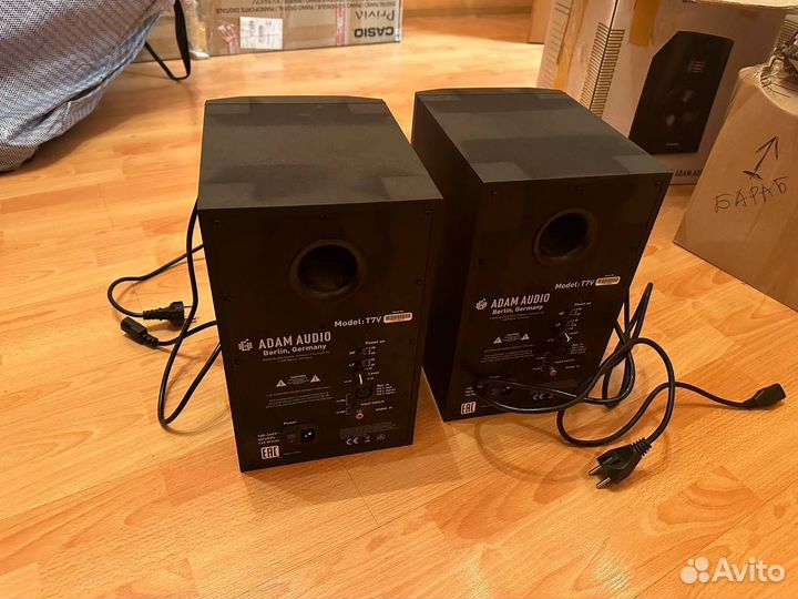 Adam audio t7v