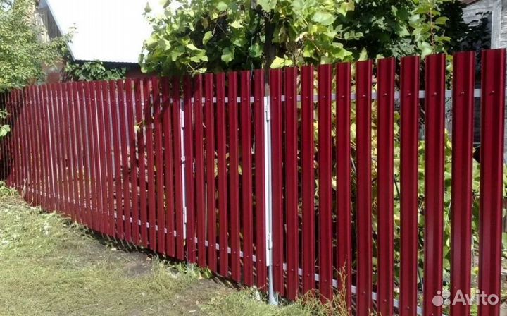 Забор из евроштакетника быстро